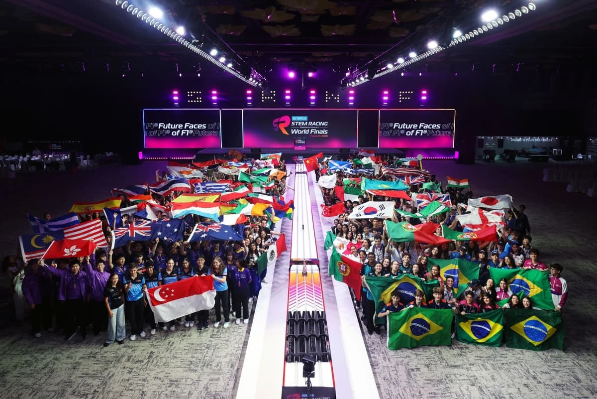 Саудовская команда школьников выиграла финал STEM Racing World Finals