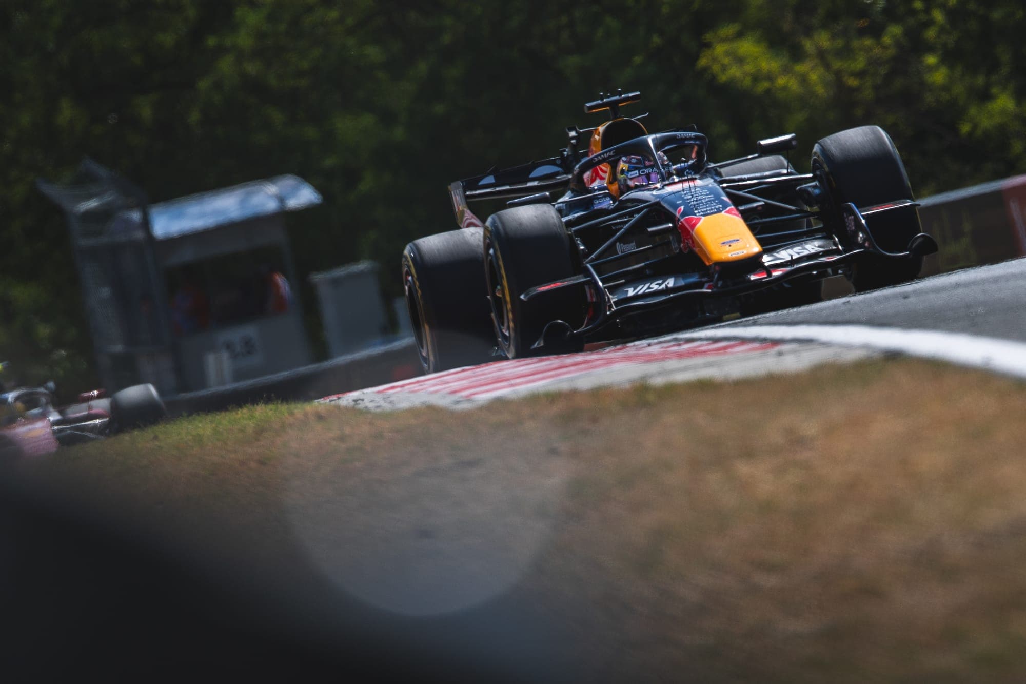 Макс Ферстаппен обеспокоен скрытыми проблемами деградации болида Red Bull