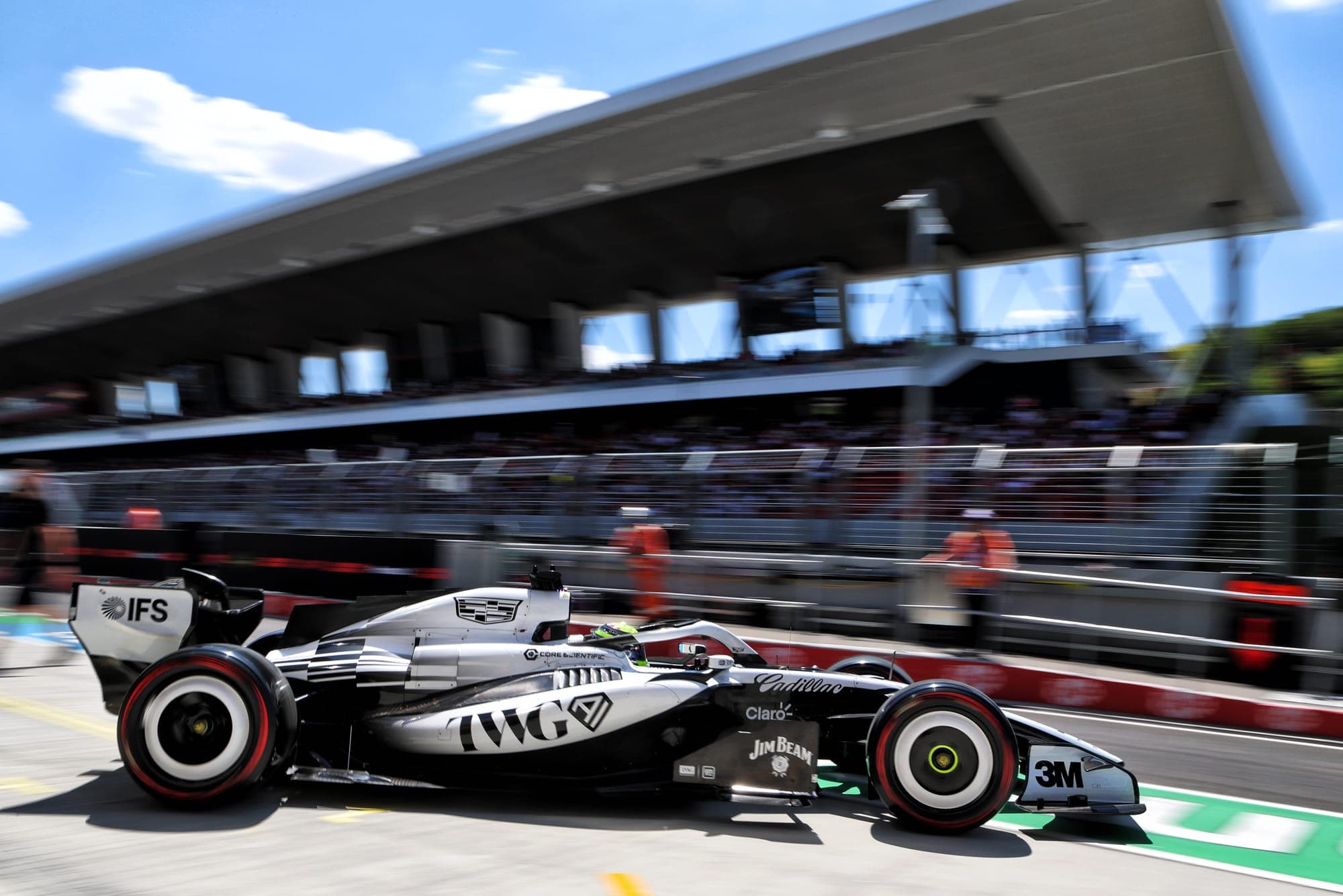 Cadillac F1: Внезапная смена руководителя команды
