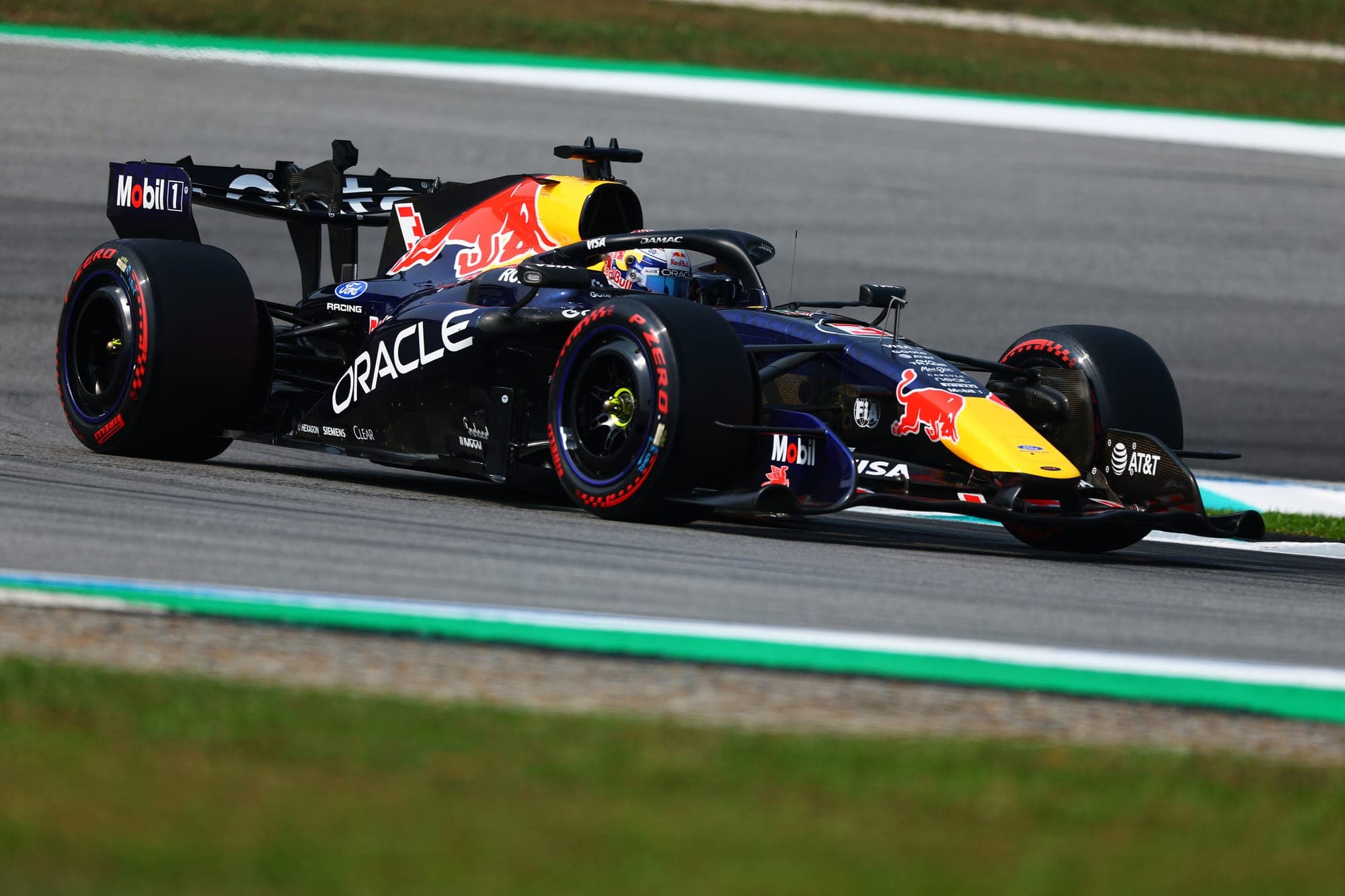 Что изменилось в Red Bull: скорость на прямых и новый баланс RB22 на Сепанге