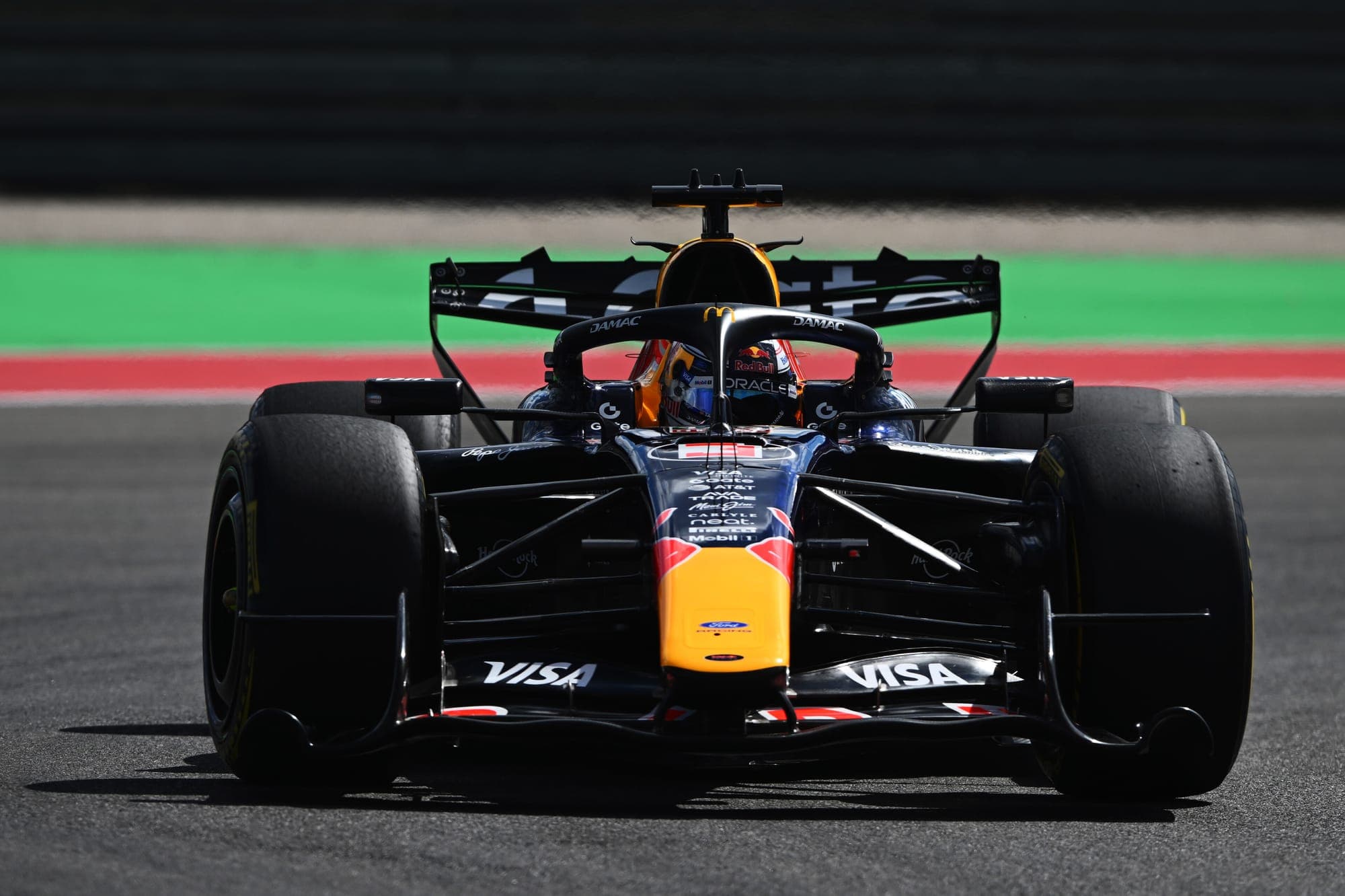 Харт провёл первый гоночный уик-энд с Ферстаппеном в роли инженера Red Bull