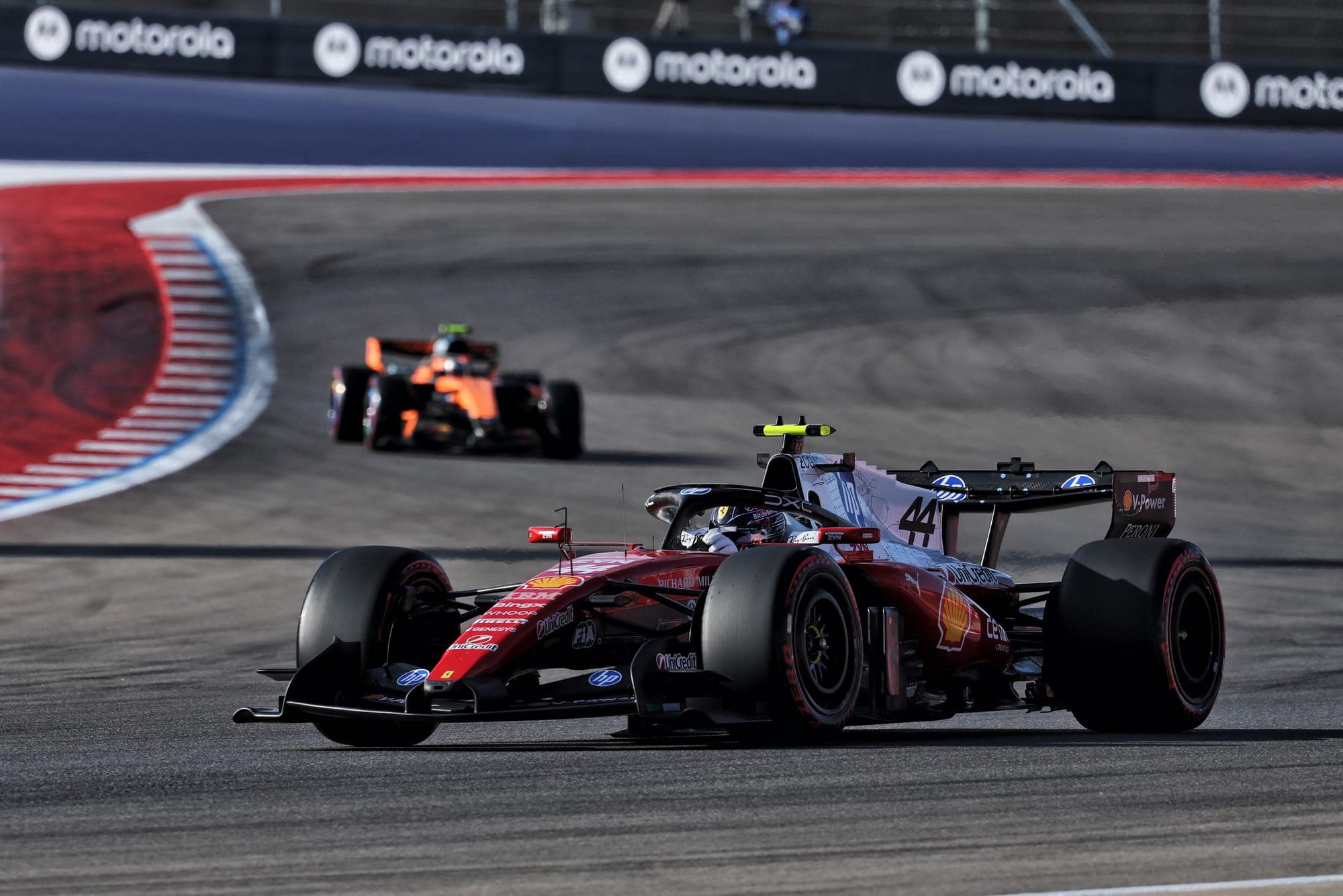 Антонелли взял поул в Остине, Ferrari и McLaren провалили квалификацию