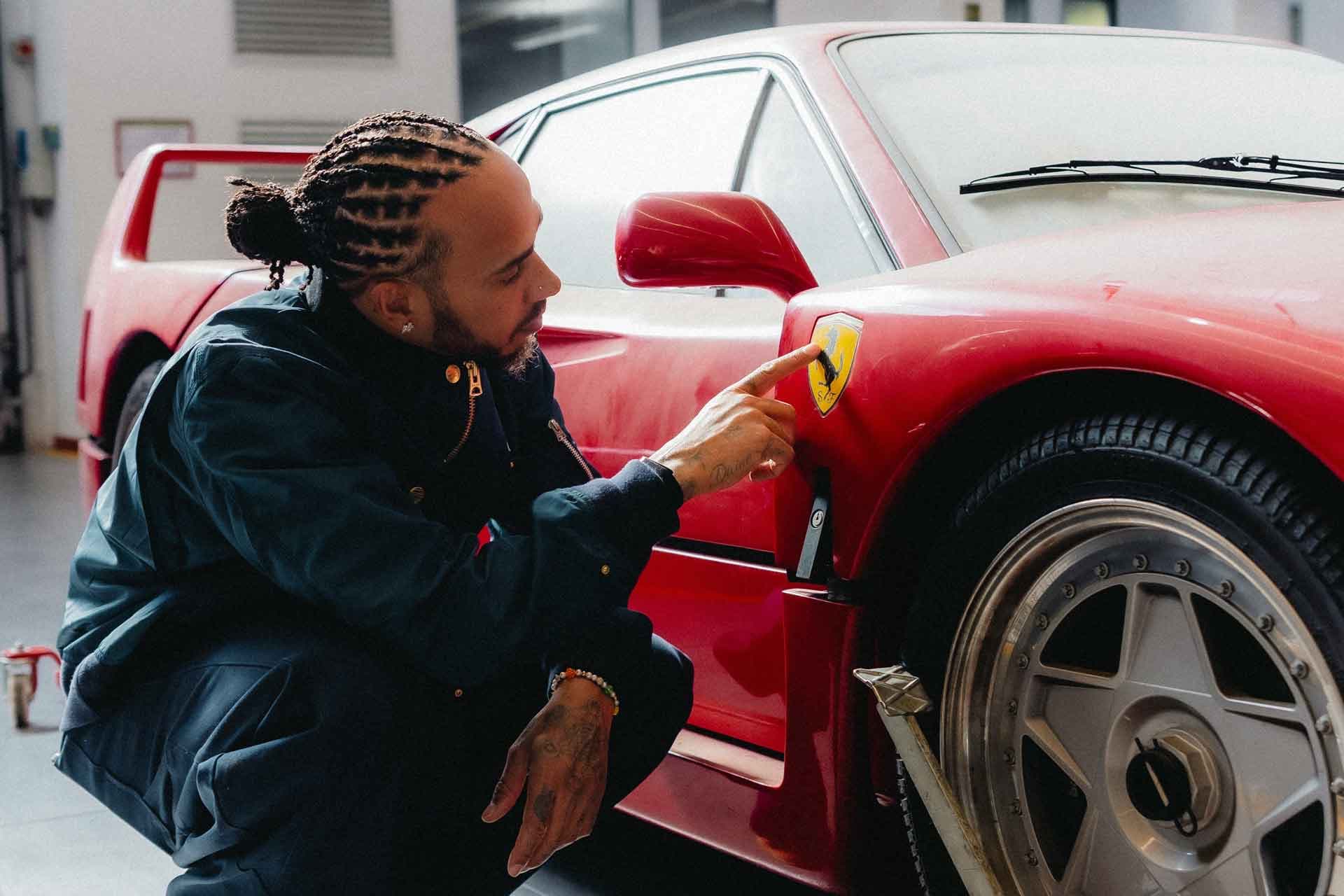 Льюис Хэмилтон осуществил давнюю мечту, приобретя Ferrari F40