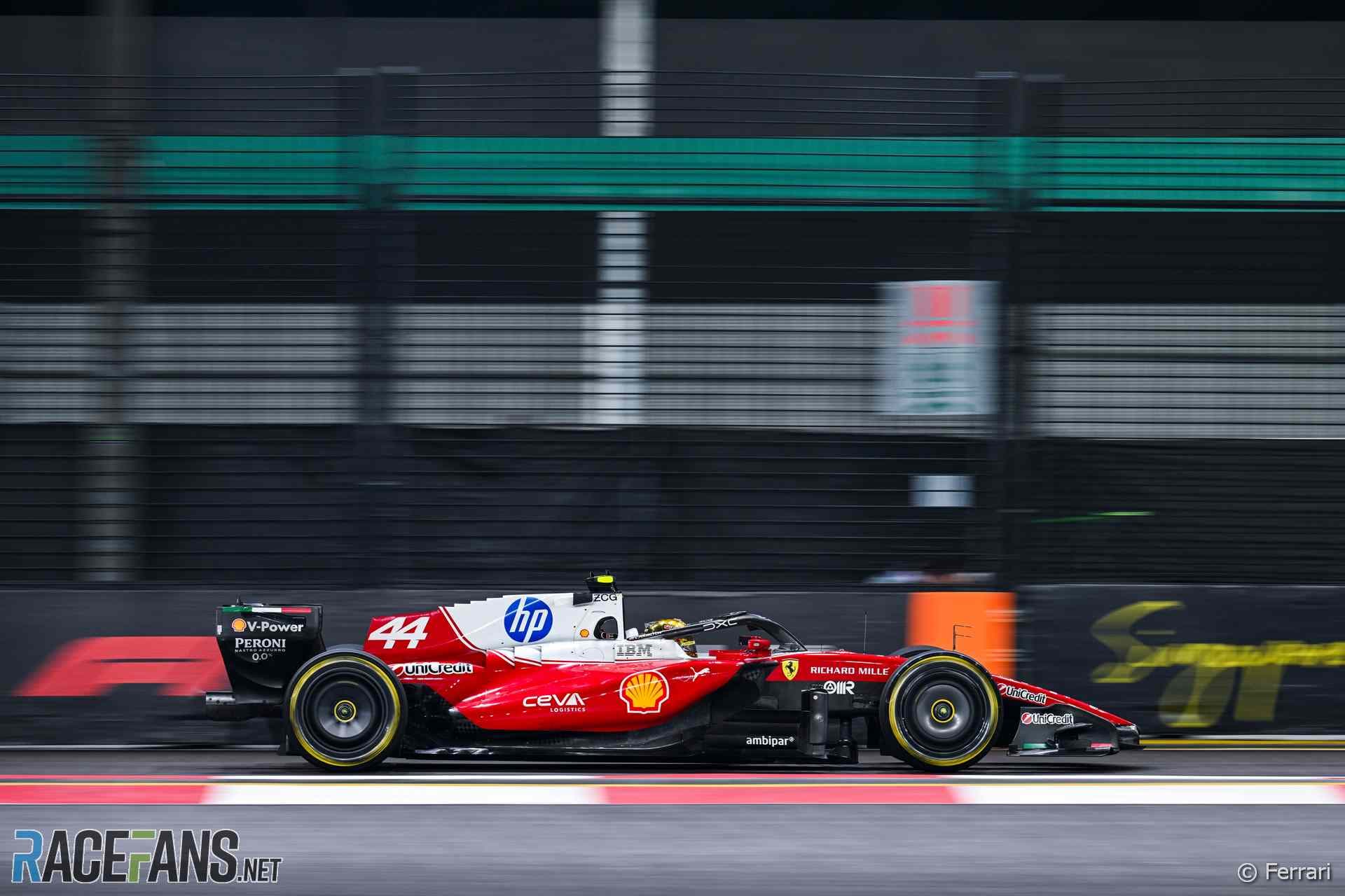 Хэмилтон извинился перед Ferrari за пропущенный пит-стоп в Сингапуре