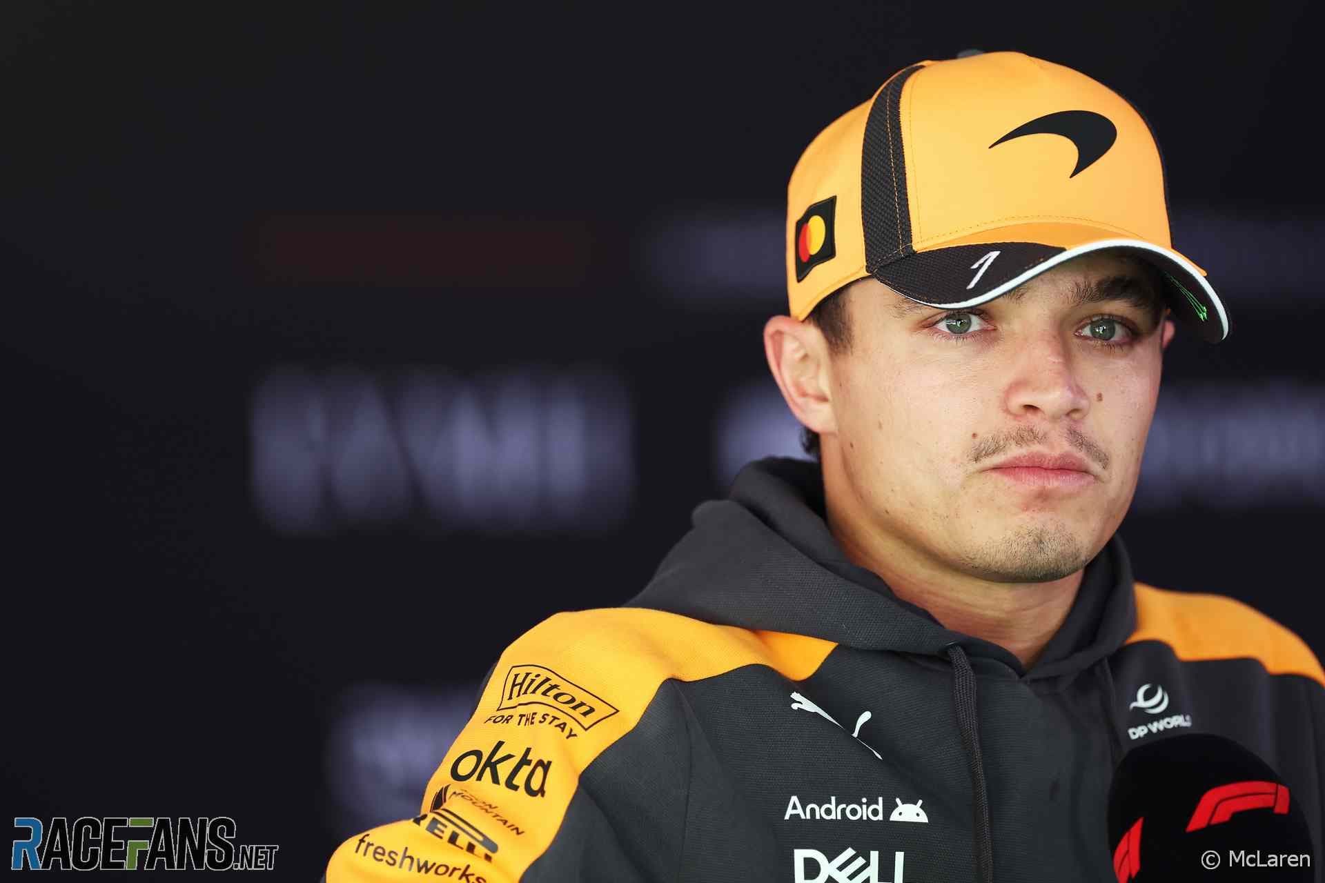 Норрис рассказал о выговорах McLaren после столкновения с Пиастри в Сингапуре